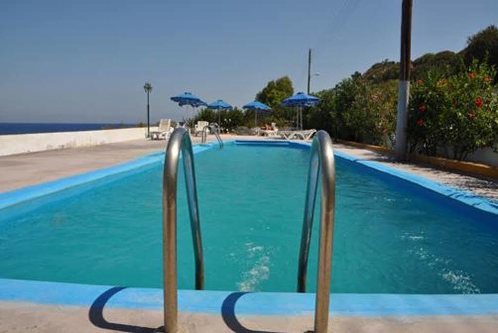 Haritos Hotel - Geothermal Hot Swimming Pool Mandrákion Exterior foto